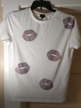 BonWorth White Crewneck Tee with Gold-Accent Label